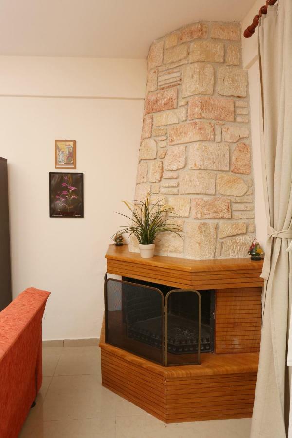 Villa Argo 3 - Beachfront, Big Gardens, Location! Pefkochori Esterno foto